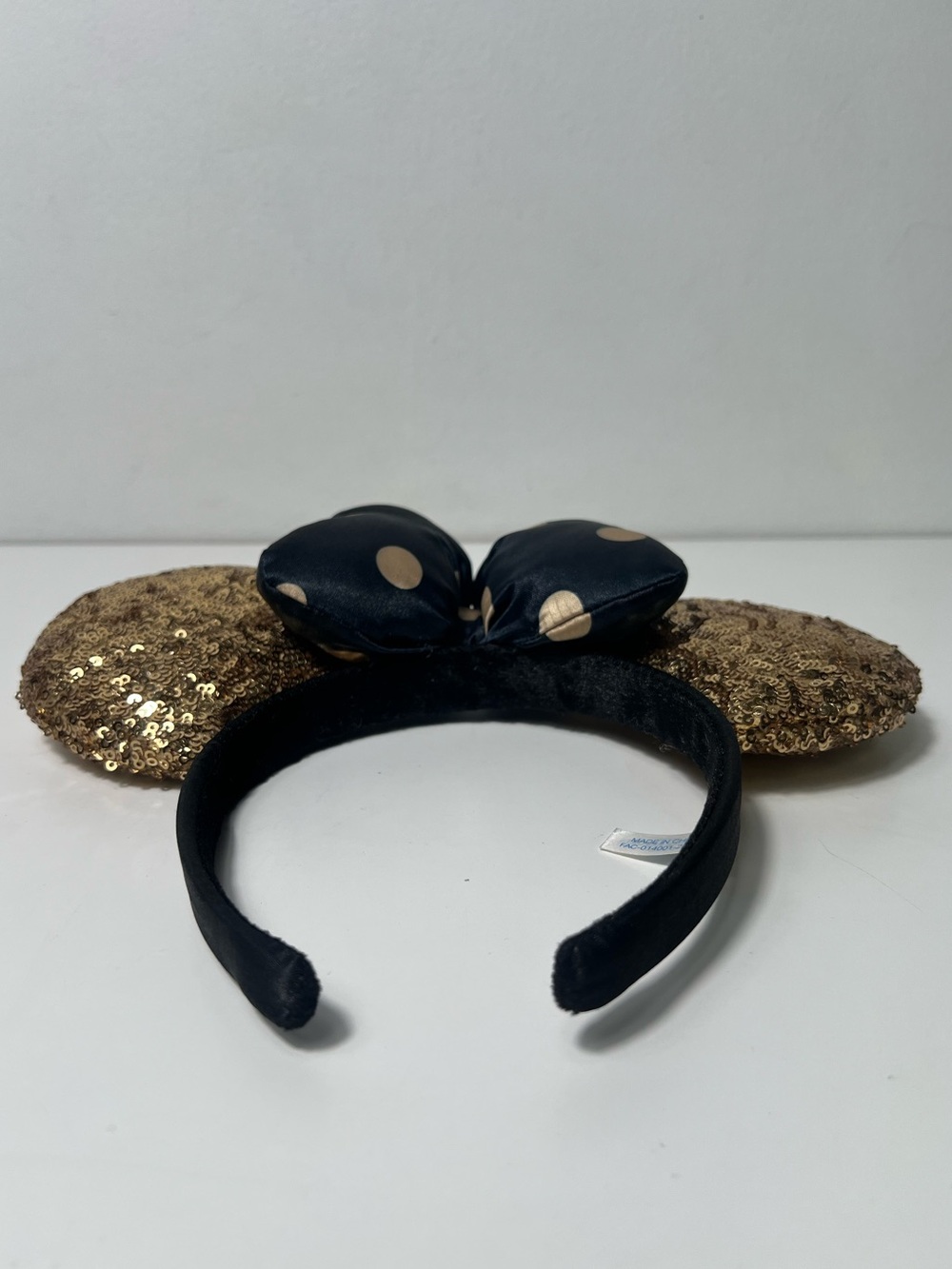 Tokyo Disney Resort Minnie Mouse Polka Dot Sequined Glitter Sparkle Ear Headband - Picture 3 of 9
